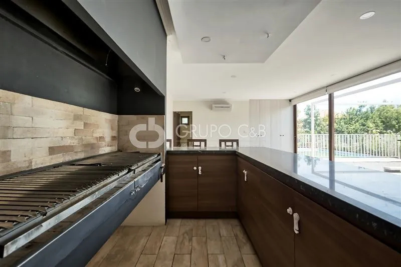 Linda Casa En Venta 3 Dorm. Más Serv.en Santa Elena, Colina.