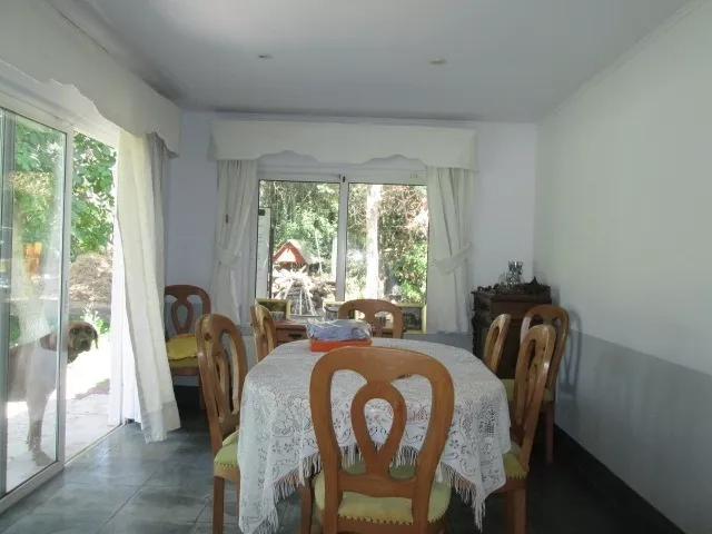 Casa Chilena En Condominio Consolidado