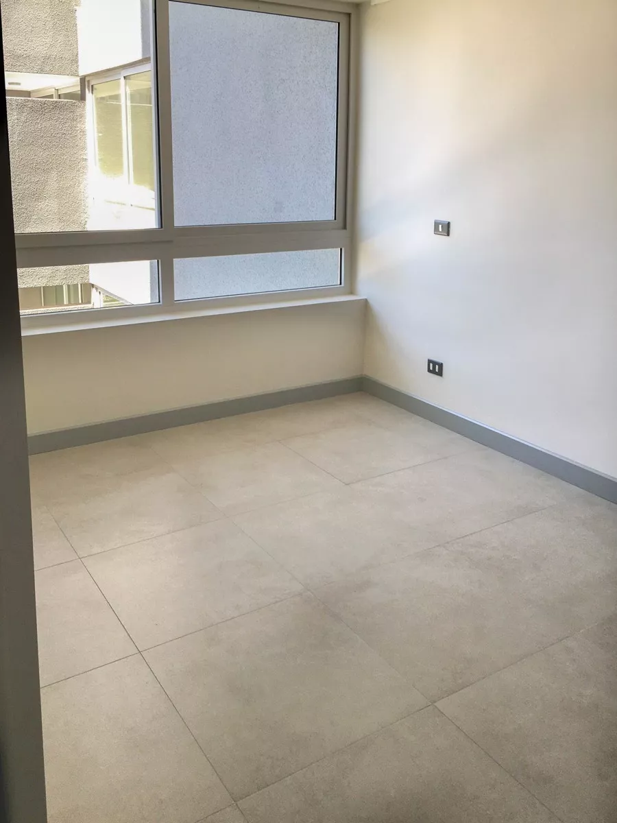 Dpto 1 Dormitorio, Metro Rodrigo Araya, Casi Nuevo