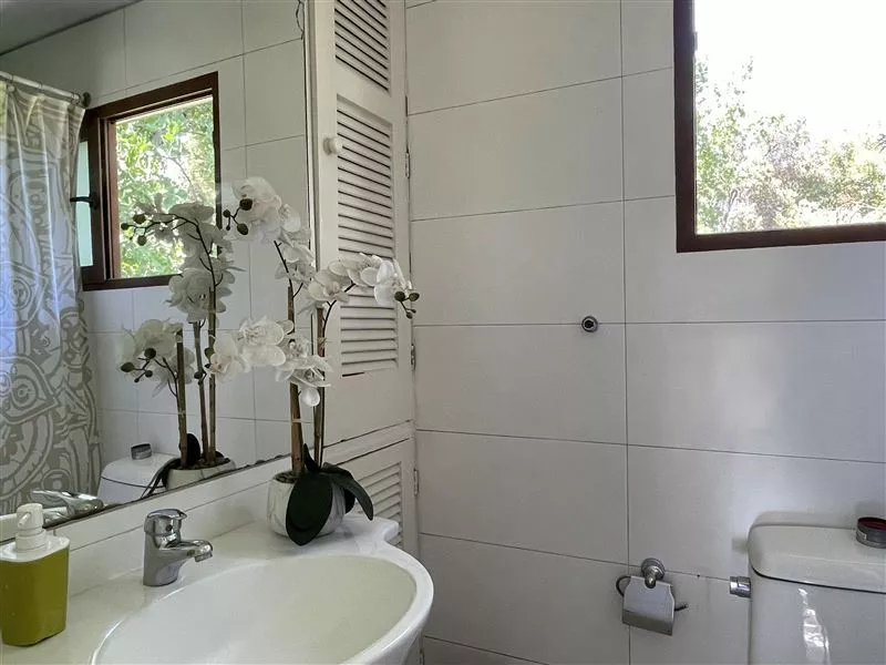 Casa En Venta De 6 Dormitorios En Lo Barnechea