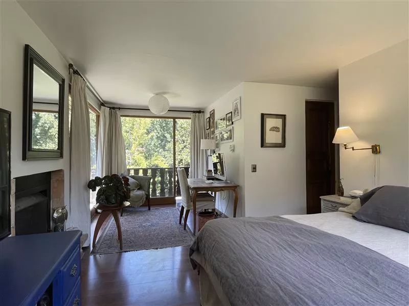 Casa En Venta De 6 Dormitorios En Lo Barnechea