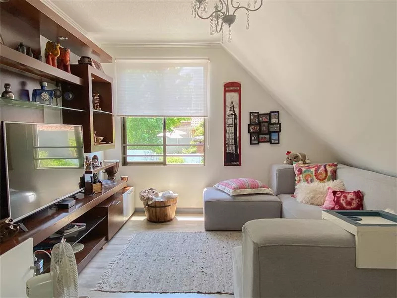 Casa En Venta De 5 Dorm. En Lo Barnechea