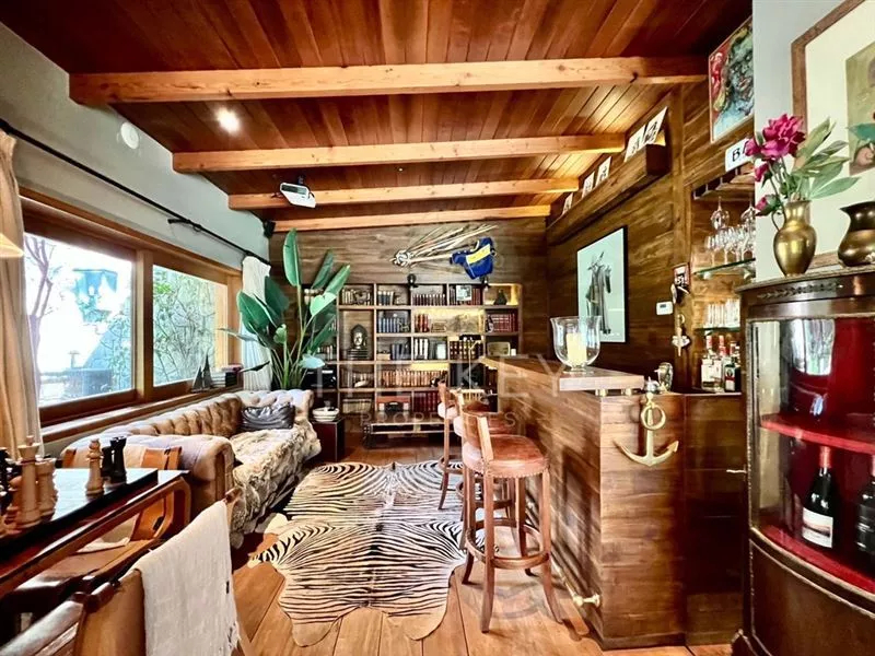 Amplia Casa Venta 5 Dormitorios - El Arrayán, Lo Barnechea
