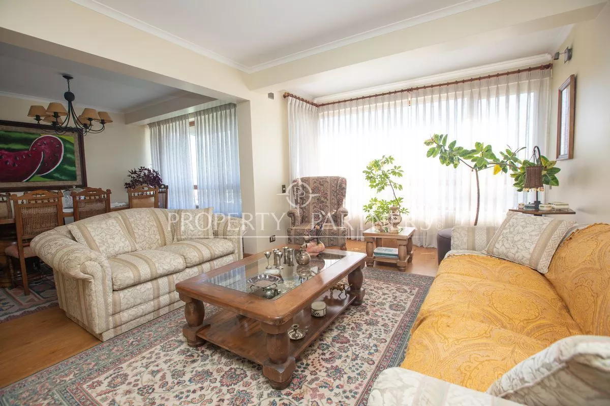 Increíble Departamento Con Amplios Espacios