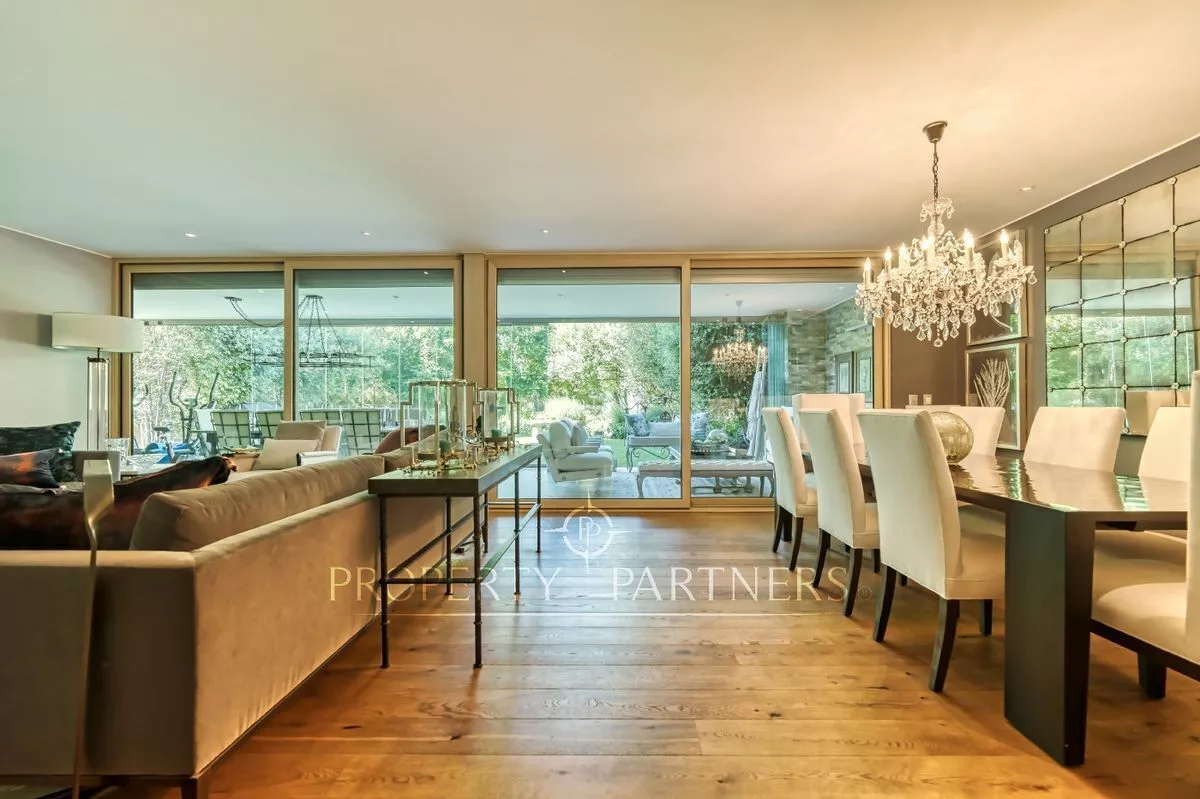 Exclusivo Departamento Con Jardín , Manquehue Ori...