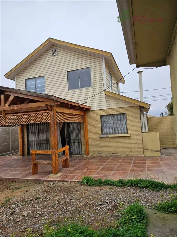 Casa En Venta De 3d/2b Playa La Herradura-coquimbo