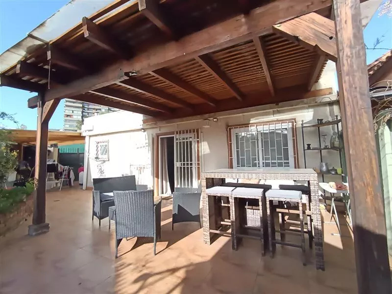 Hermosa Casa En Venta De 3 Dorm. Las Condes