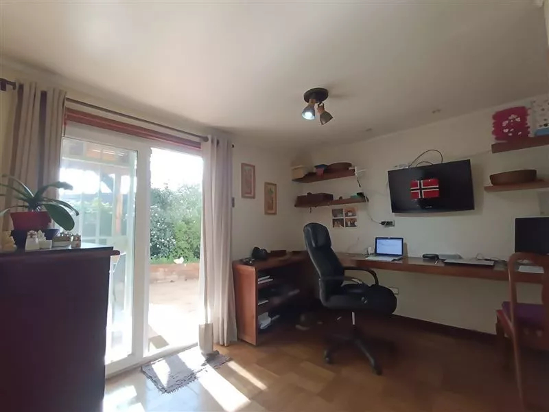Hermosa Casa En Venta De 3 Dorm. Las Condes