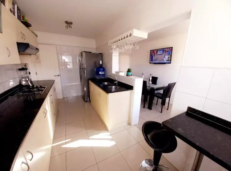 Vendo Hermosa Casa Ubicada En Sector Residencial. La Serena.