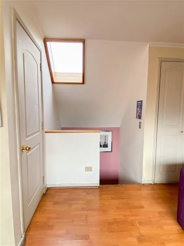 Casa Venta 4 Dormitorios, Cond En Av. El Carmen, Huechuraba