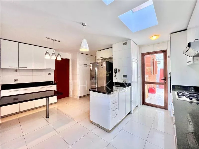 Casa En Venta De 5 Dormitorios - San Carlos De Apoquindo