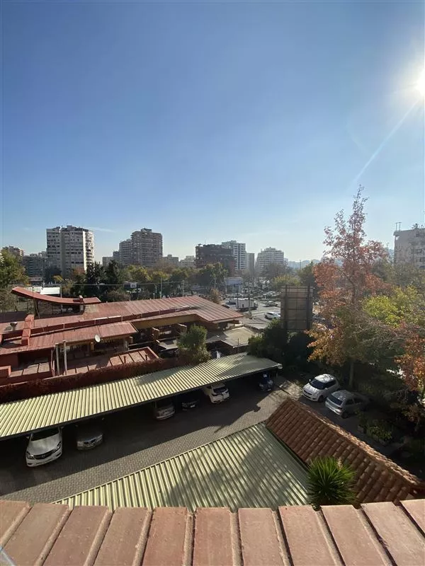 Departamento En Venta De 2 Dorm. En Las Condes