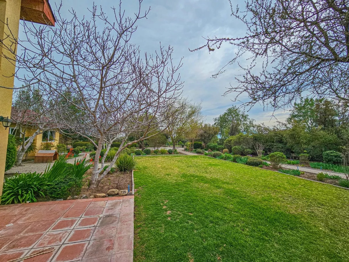 Hermosa Casa En Condominio Exclusivo De Chicureo