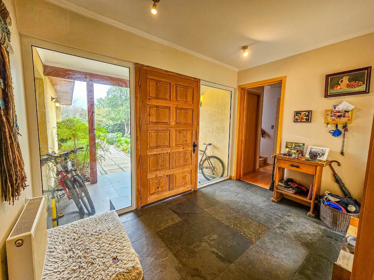 Hermosa Casa En Condominio Exclusivo De Chicureo