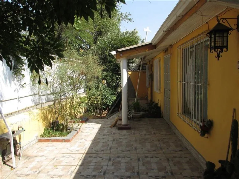 Casa En Venta Calle Nogales, Plaza Guarello, San Bernardo, La Maestranza, San Bernardo