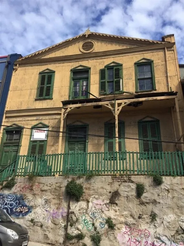 Casa En Venta De 8 Dormitorios En Valparaíso