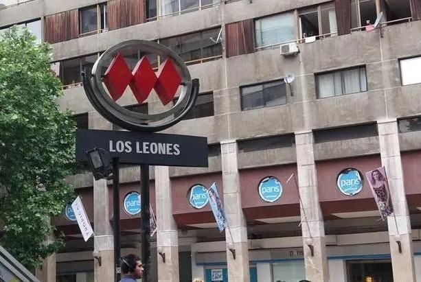 Metro Los Leones/ricardo Lyon /nueva Providencia, Los Leones, Providencia