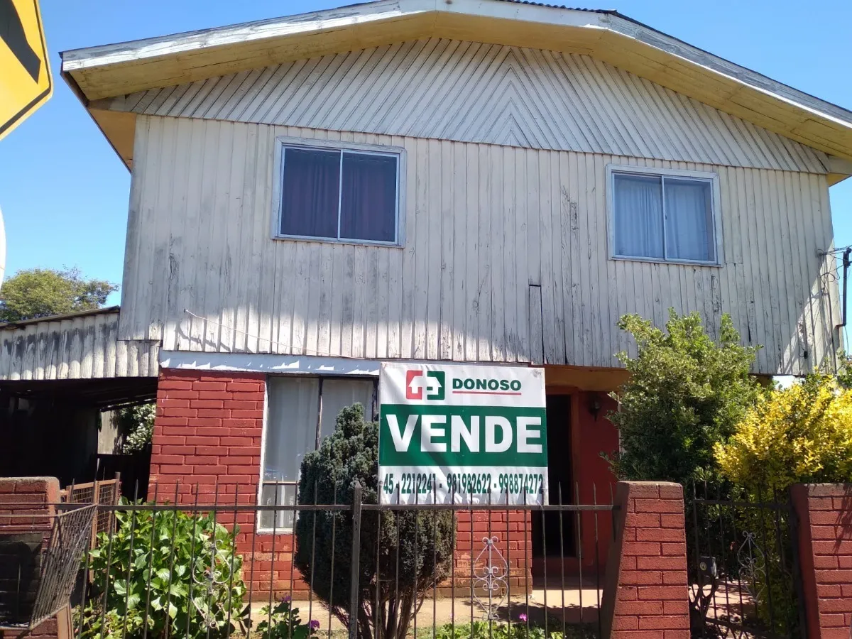 Terreno Con Casa 3d 1b Pje. Ovalle Campos Deportivos, Temuco