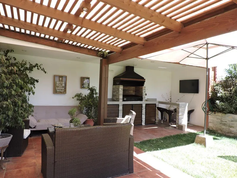 Casa En Valle Araucarias Con Piscina Y Quincho