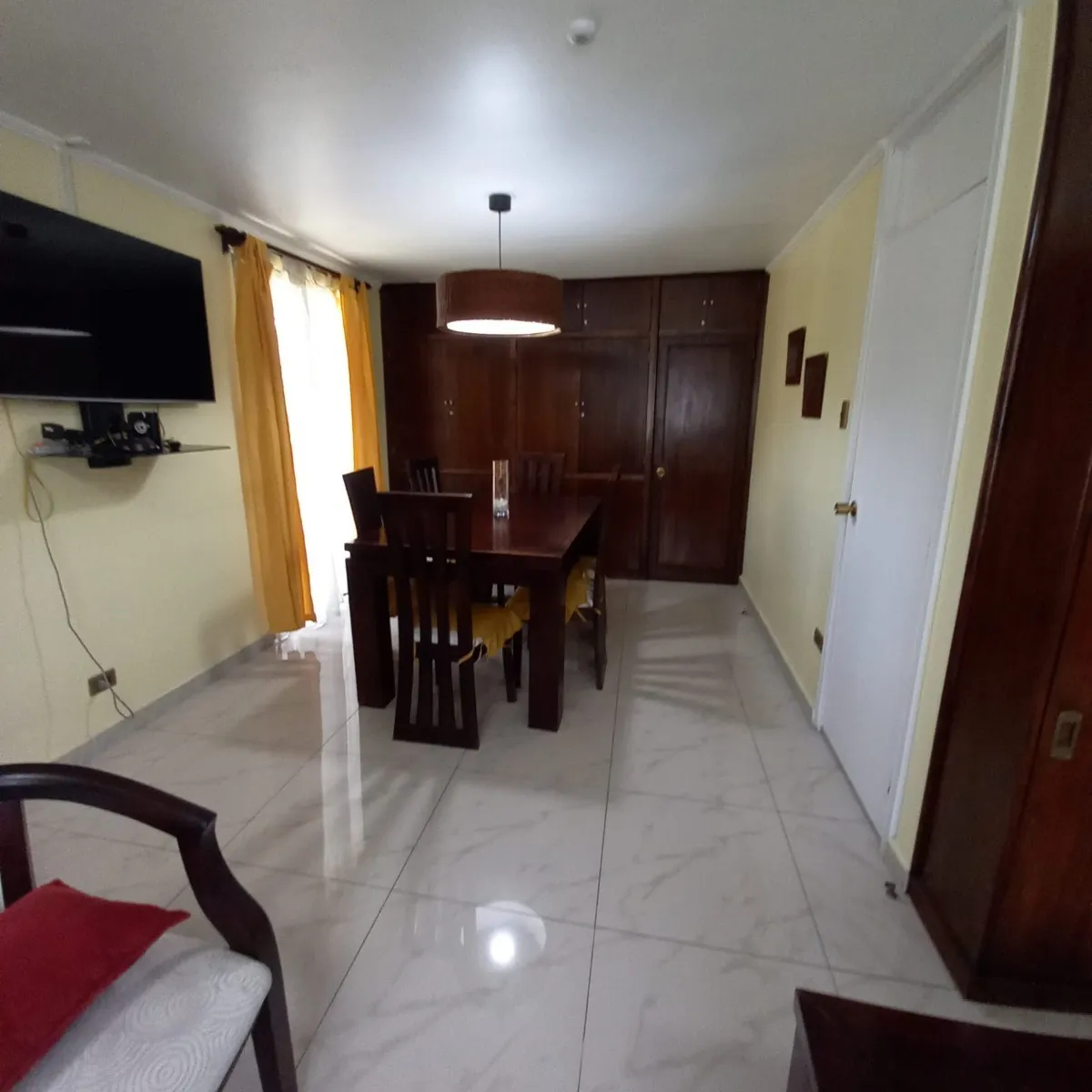 Se Vende Casa En Villa Macul, 3dorm, 2 Baños Y Servicio