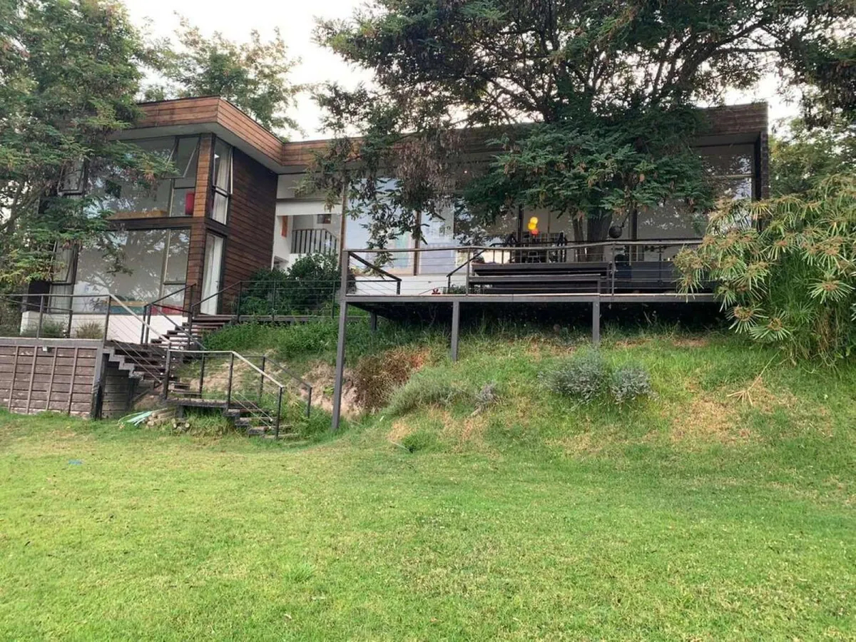 Casa En Lago Rapel, Insuperable Ubicación Con Acceso Directo