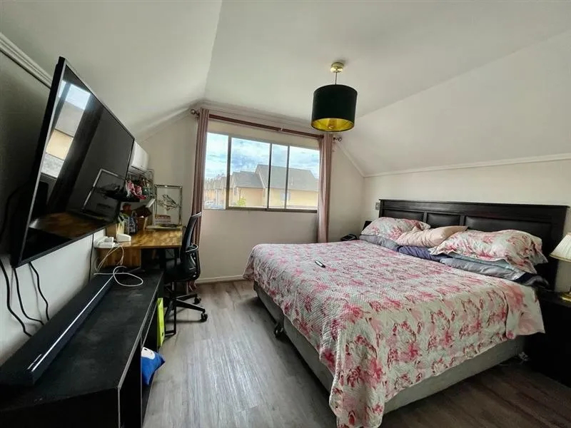 Vende Casa 3 Dorm/ 4 Baños En Colina/ Colegio Cabo De Hornos