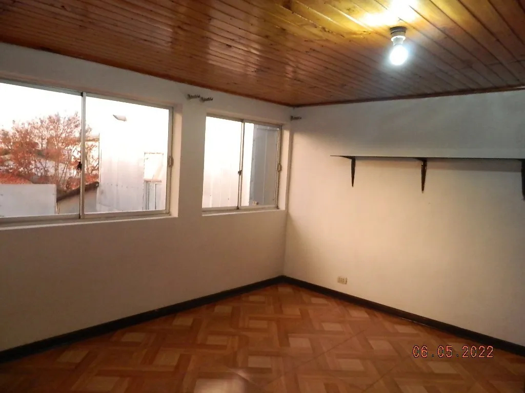 Casa 2 Pisos, Cercana Avda. Freire