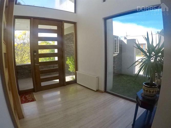 Lonco Parque, Moderna Casa
