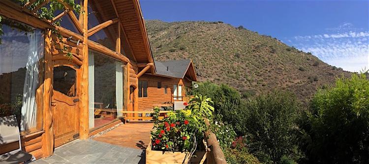 Espectacular casa con una impresionante vista de Santiago.