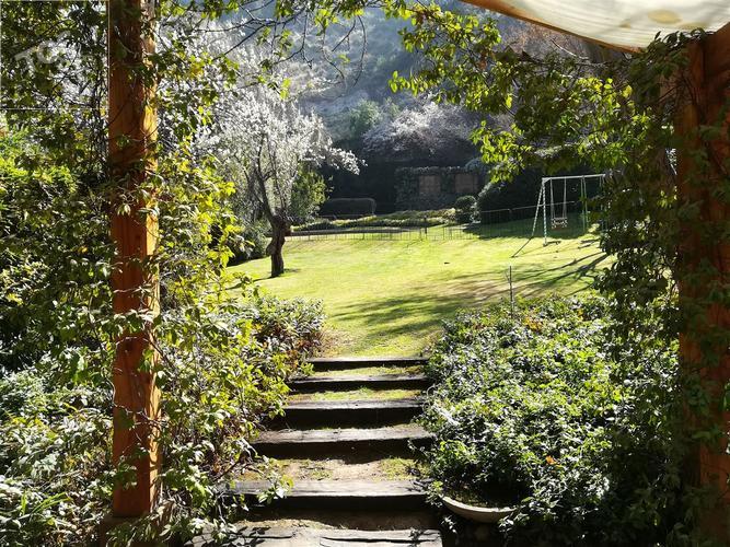 La Lomita con Camino El Refugio