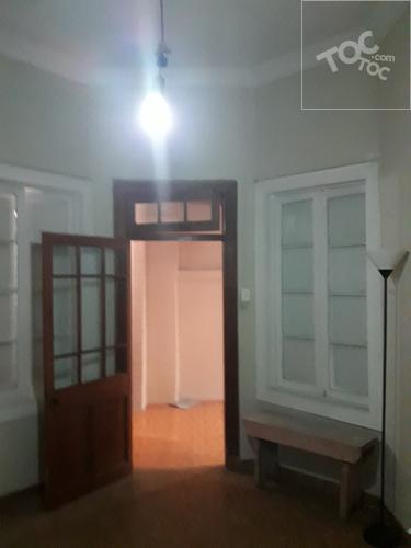 CASA CERCANA A COMERCIO BARRIO SAN ALFONSO Y MEIGS.