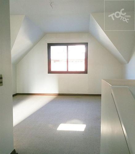 Alto Macul / Condominio Puerta Roja