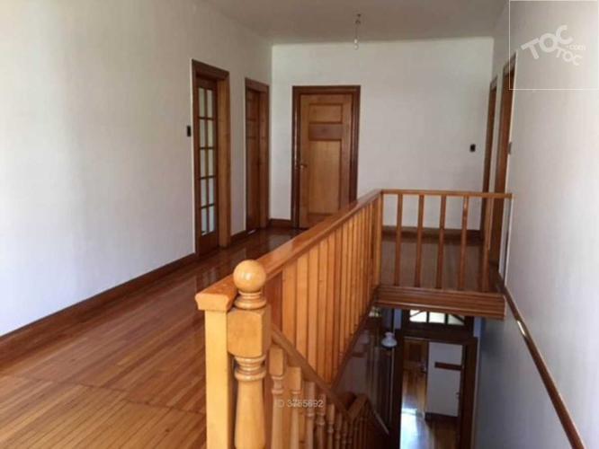 Maravillosa casona en Cerro Alegre con vista al mar, excelente estado, 6 estacionamientos
