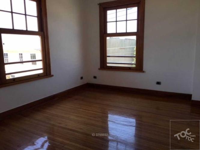 Maravillosa casona en Cerro Alegre con vista al mar, excelente estado, 6 estacionamientos