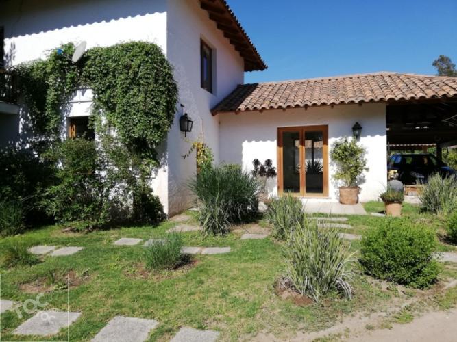 Condominio Los Almendros Sur/Avda Calera de Tango CV