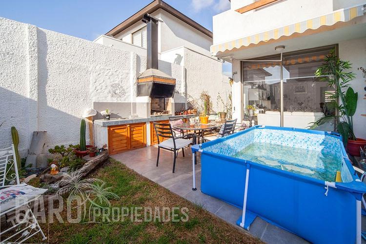 Vendo casa en condominio, cercana a calle Balmaceda