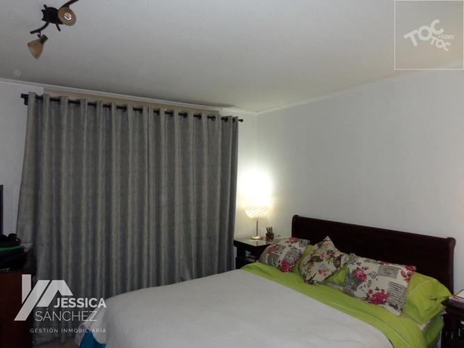 Se vende hermosa y amplia casa de 3 pisos en Jardín Alto, La Florida.