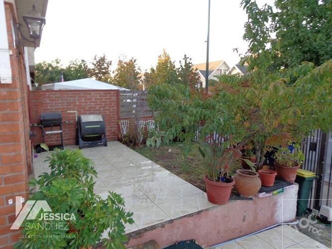 Se vende hermosa y amplia casa de 3 pisos en Jardín Alto, La Florida.