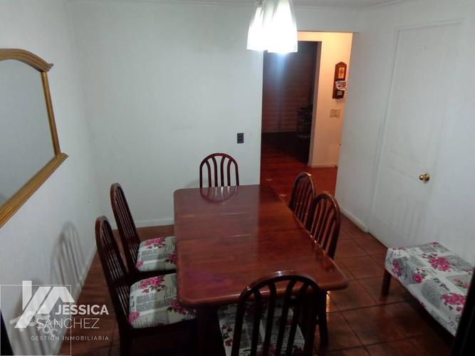 Se vende hermosa y amplia casa de 3 pisos en Jardín Alto, La Florida.