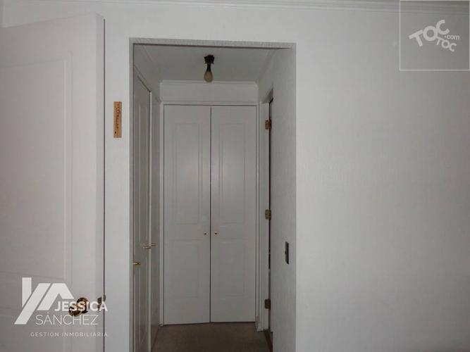 Se vende hermosa y amplia casa de 3 pisos en Jardín Alto, La Florida.