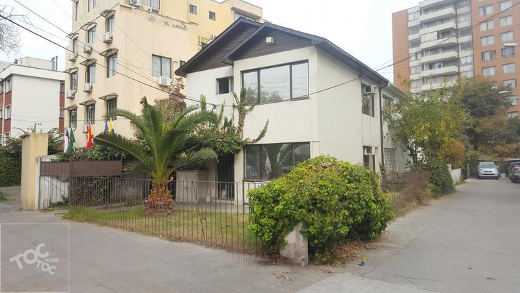 Casa con giro comercial
