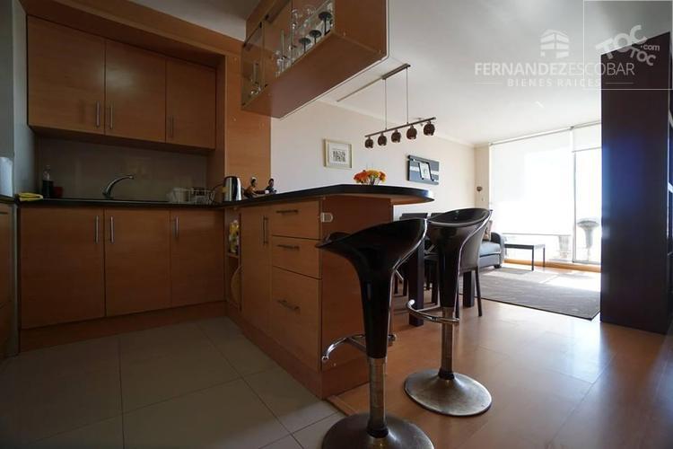 REÑACA - SE ARRIENDA DPTO 5 PERSONAS 2D 2B. Edificio Mirador del Mar