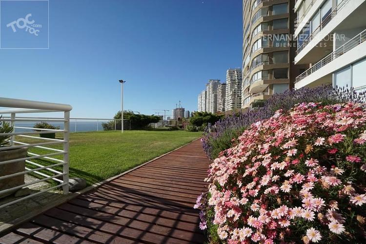 REÑACA - SE ARRIENDA DPTO 5 PERSONAS 2D 2B. Edificio Mirador del Mar