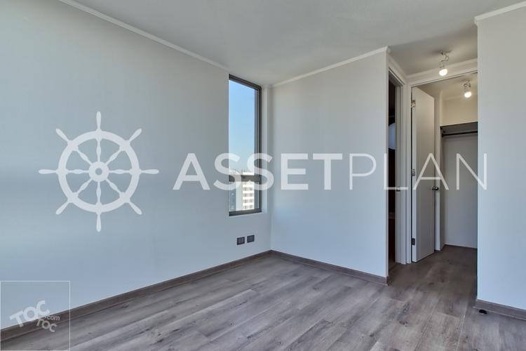 Cuarta Avenida 1350 (+ Estacionamiento /+ Bodega), Condominio Conquista Cuarta Avenida