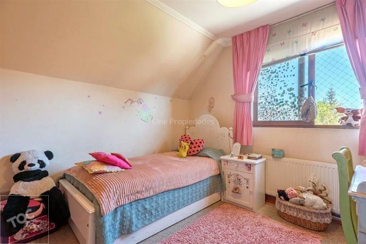 OPORTUNIDAD CASA A PASOS COLEGIO MAYFLOWER