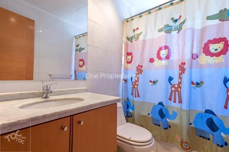 OPORTUNIDAD CASA A PASOS COLEGIO MAYFLOWER