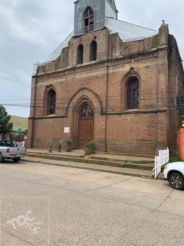 CASA CON EXCELENTE CONECTIVIDAD EN LA COMUNA DE PELARCO