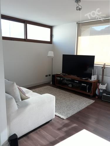 Colina, Chicureo, Av. Chamiseros - Camino Las Pataguas, casa cuatro dormitorios, tres baños. Se Vende