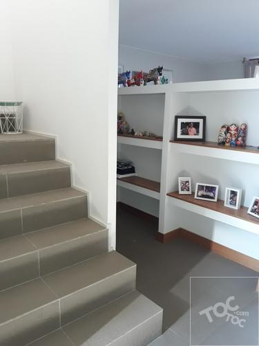 Colina, Chicureo, Av. Chamiseros - Camino Las Pataguas, casa cuatro dormitorios, tres baños. Se Vende