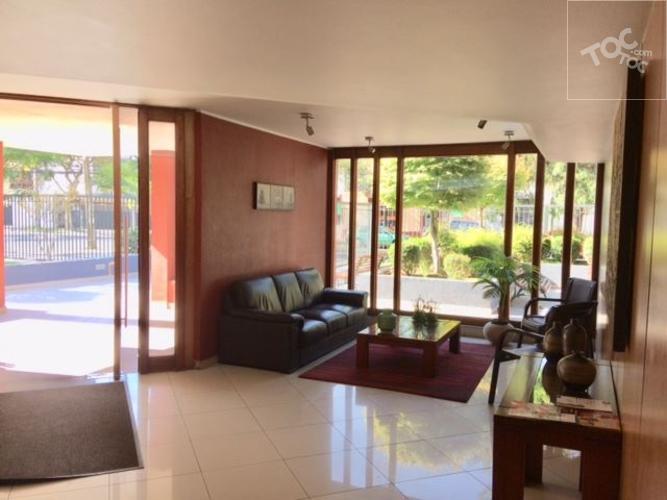 Cercano a Barrio Italia, ÑUÑOA: Dueña directa vende,